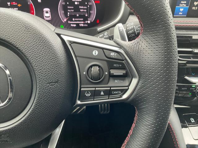 Photo of 2025 PLATINUM WHITE PEARL Acura MDX