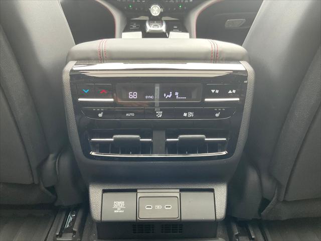 Photo of 2025 PLATINUM WHITE PEARL Acura MDX