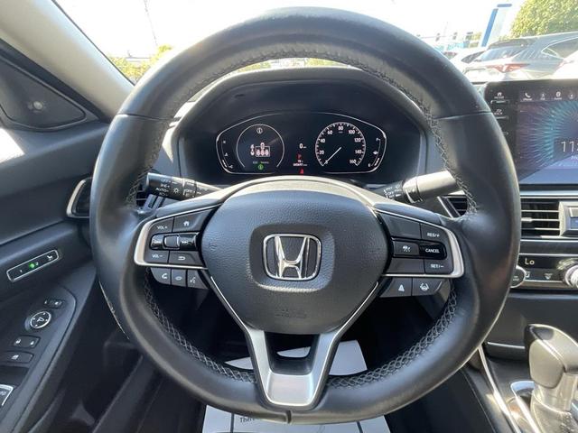 Photo of 2021 Platinum White Pearl Honda Accord