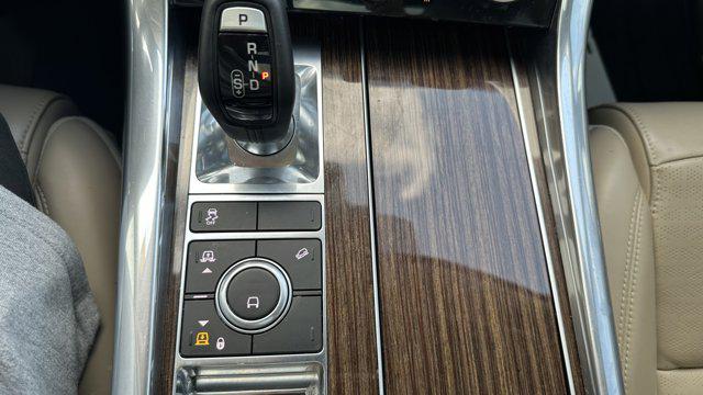 Photo of 2019 Silicon Silver Premium Metallic Land Rover Range Rover Sport