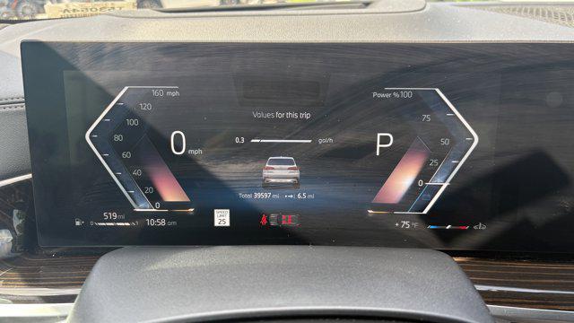 Photo of 2024 Alpine White BMW X5