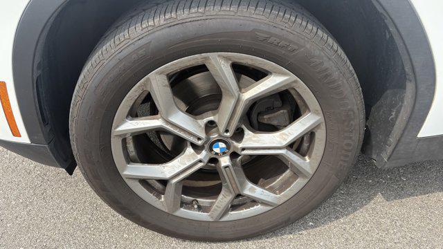 Photo of 2022 Alpine White BMW X3
