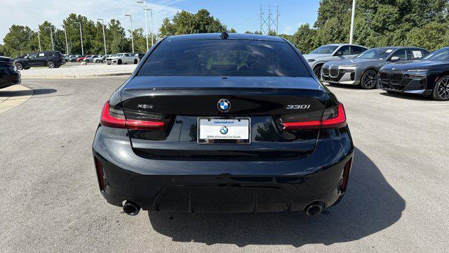 Photo of 2024 Black Sapphire Metallic BMW 330