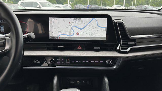 Photo of 2023 Wolf Gray Kia Sportage