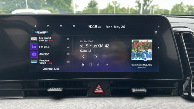 Photo of 2023 Wolf Gray Kia Sportage
