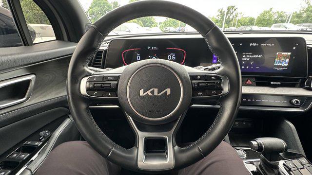 Photo of 2023 Wolf Gray Kia Sportage