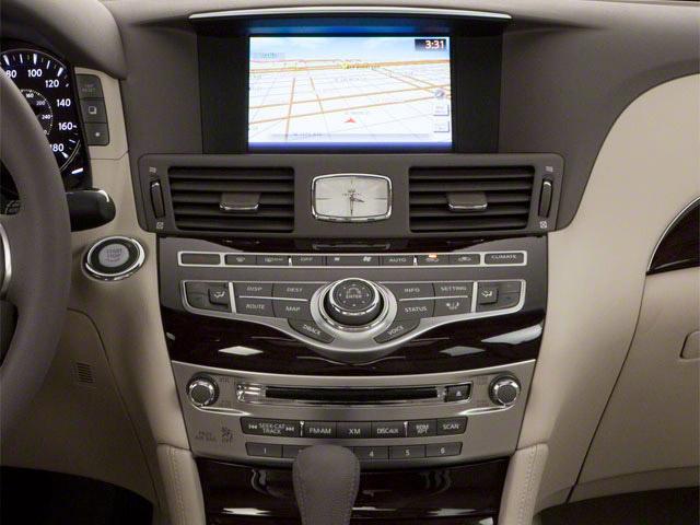 Photo of 2013 Moonlight White INFINITI M37x