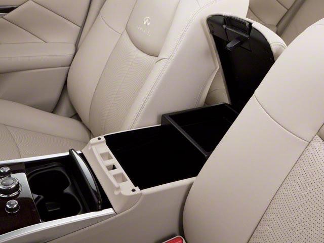 Photo of 2013 Moonlight White INFINITI M37x