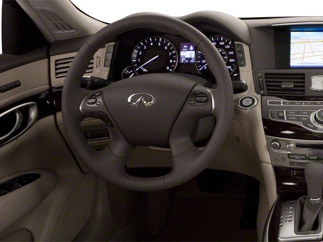 Photo of 2013 Moonlight White INFINITI M37x