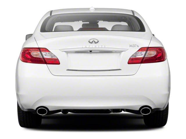 Photo of 2013 Moonlight White INFINITI M37x