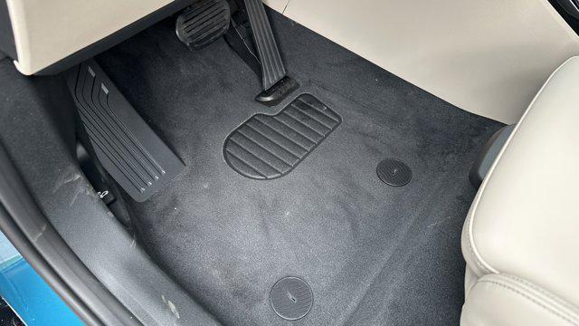 Photo of 2025 Blue Bay Lagoon Metallic BMW X1
