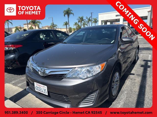 Photo of 2012 Gray Toyota Camry