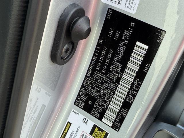 Photo of 2025 Silver Toyota Corolla Cross