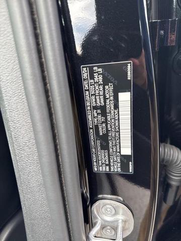 Photo of 2025 Onyx Black Volvo XC40