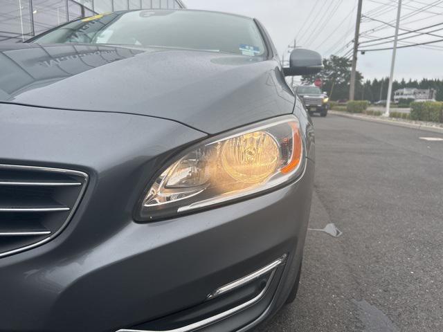 Photo of 2018 Osmium Grey Metallic Volvo S60 Inscription