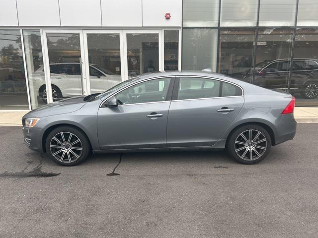 Photo of 2018 Osmium Grey Metallic Volvo S60 Inscription