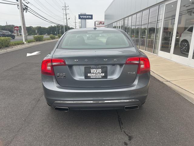 Photo of 2018 Osmium Grey Metallic Volvo S60 Inscription