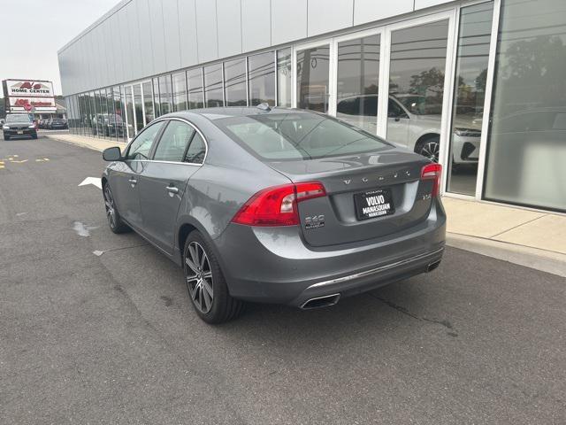 Photo of 2018 Osmium Grey Metallic Volvo S60 Inscription