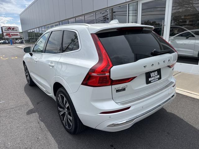 Photo of 2022 Crystal White Metallic Volvo XC60