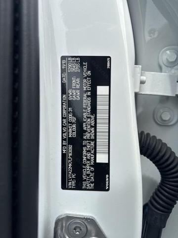 Photo of 2020 Crystal White Metallic Volvo S90