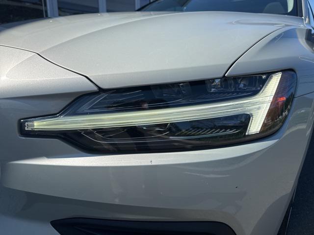 Photo of 2019 Crystal White Pearl Metallic Volvo S60