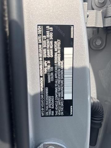 Photo of 2025 Silver Volvo XC40
