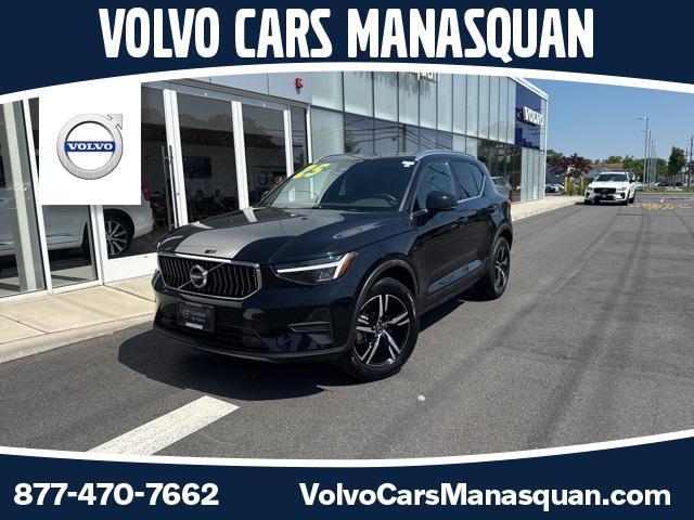 2025 Volvo XC40