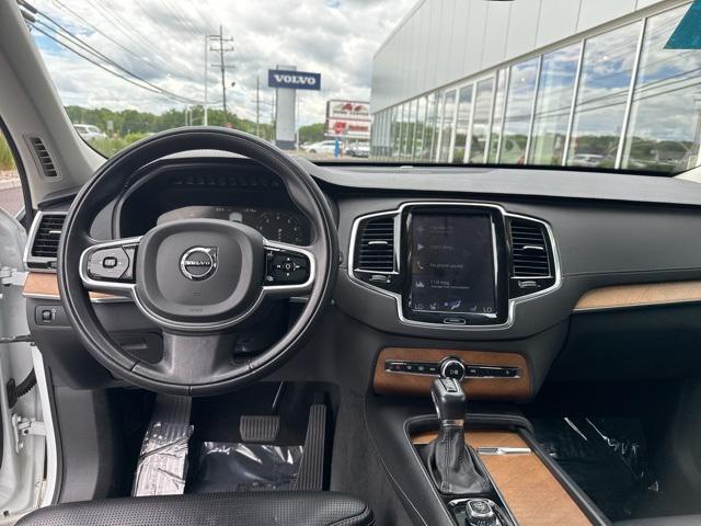 Photo of 2019 White Volvo XC90