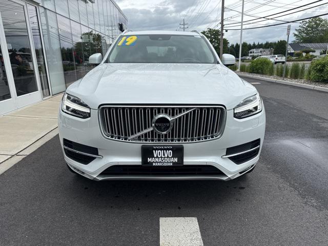 Photo of 2019 White Volvo XC90