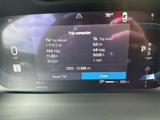 Photo of 2025 Onyx Black Volvo XC40