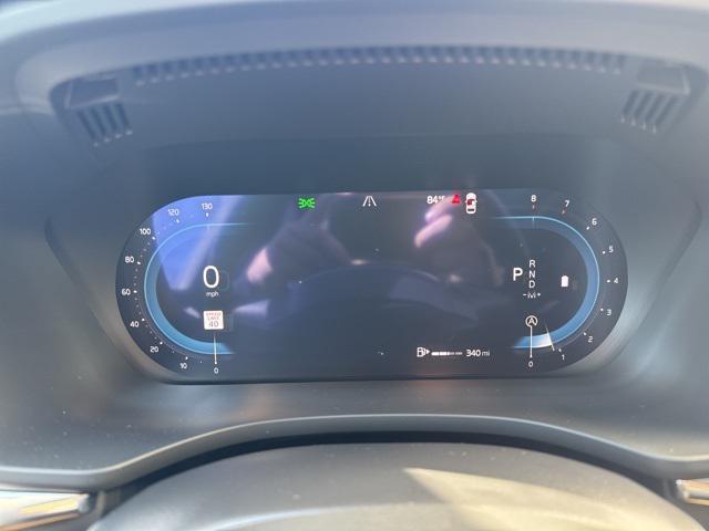 Photo of 2025 Crystal White Metallic Volvo XC60