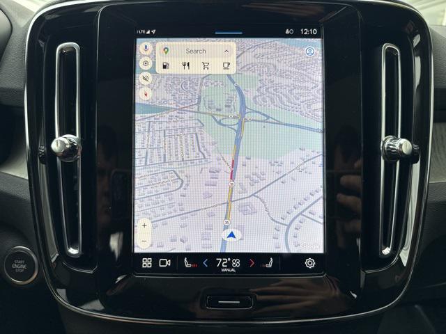 Photo of 2025 Onyx Black Volvo XC40