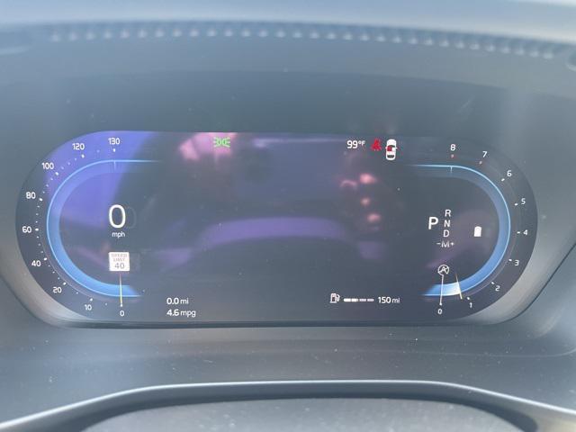 Photo of 2023 Sage Green Metallic Volvo XC40