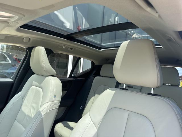 Photo of 2023 Sage Green Metallic Volvo XC40