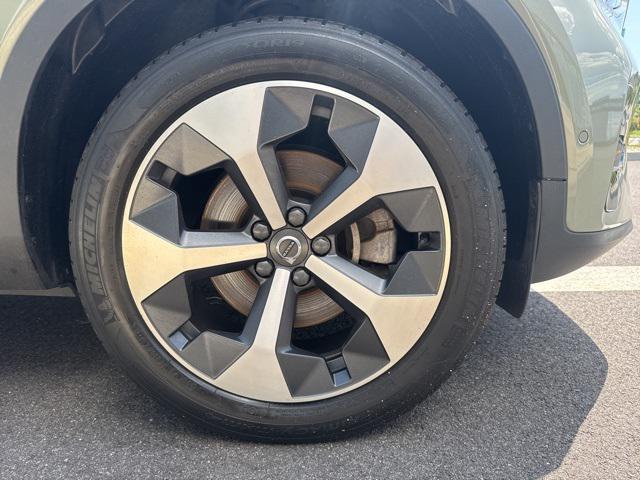 Photo of 2023 Sage Green Metallic Volvo XC40