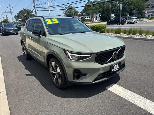 Photo of 2023 Sage Green Metallic Volvo XC40