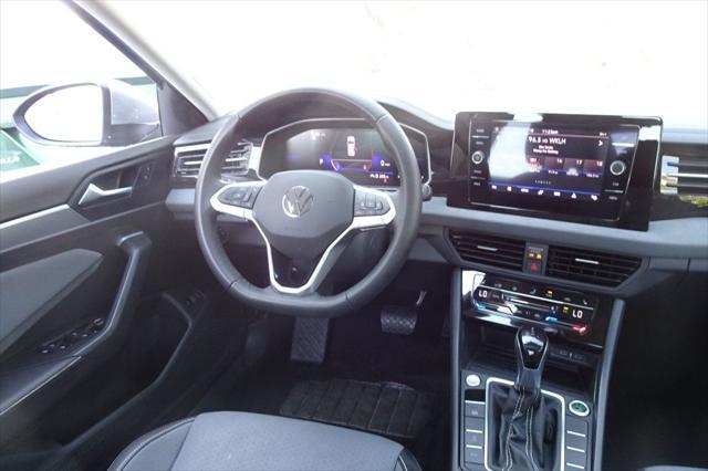 Photo of 2025 Pyrite Silver Metallic Volkswagen Jetta