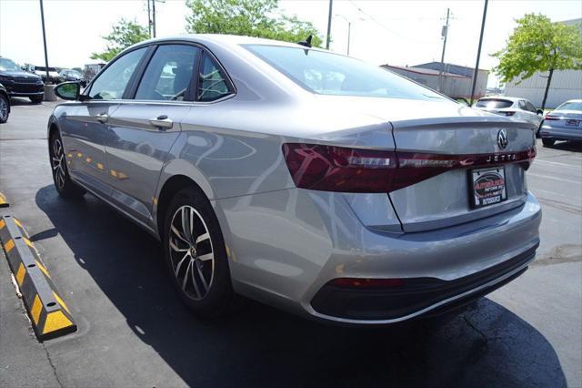 Photo of 2025 Pyrite Silver Metallic Volkswagen Jetta