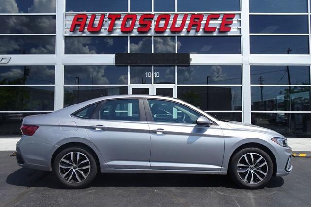 Photo of 2025 Pyrite Silver Metallic Volkswagen Jetta