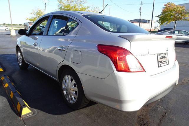Photo of 2019 Brilliant Silver Nissan Versa