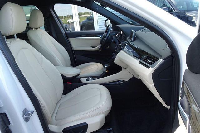 Photo of 2016 Alpine White BMW X1