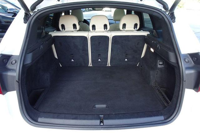 Photo of 2016 Alpine White BMW X1