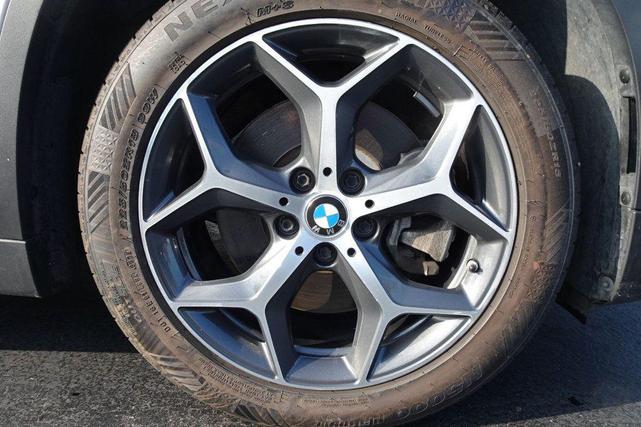Photo of 2016 Alpine White BMW X1