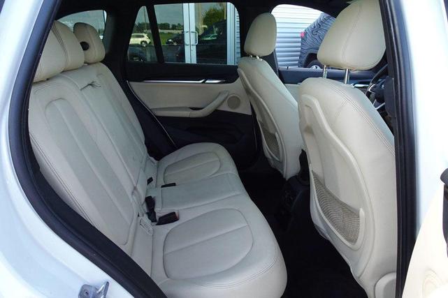 Photo of 2016 Alpine White BMW X1