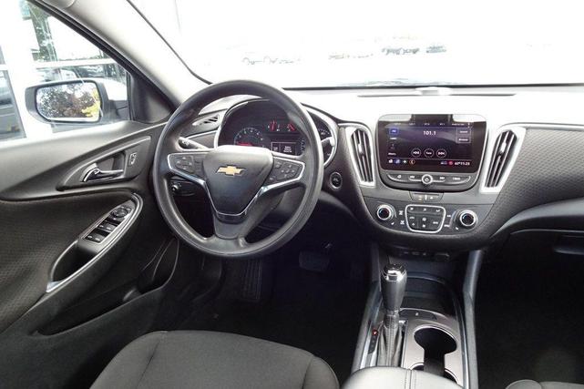 Photo of 2020 Summit White Chevrolet Malibu