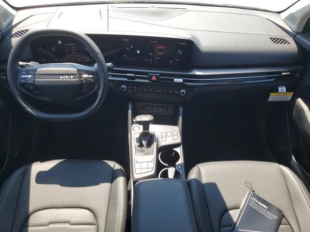 Photo of 2026 Glacial White Pearl Kia Sportage