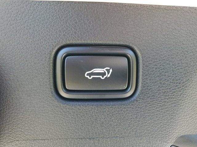Photo of 2026 Glacial White Pearl Kia Sportage