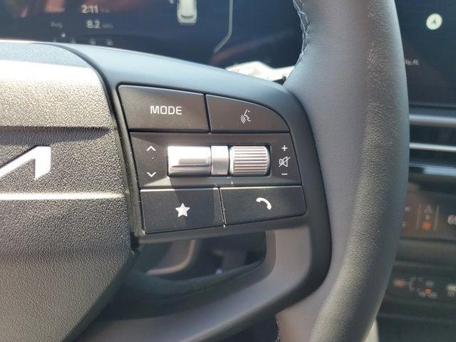 Photo of 2026 Glacial White Pearl Kia Sportage