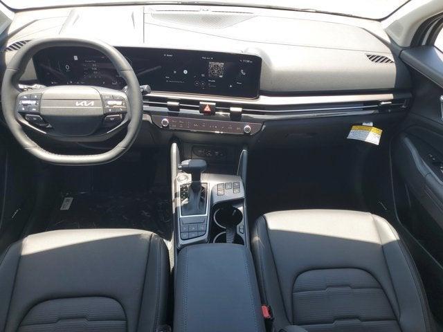 Photo of 2026 Glacial White Pearl Kia Sportage