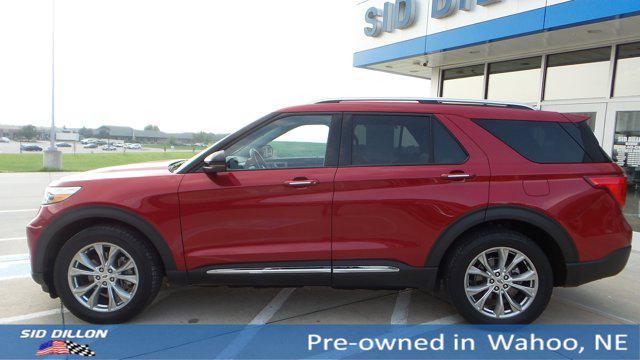 Photo of 2021 Rapid Red Metallic Tinted Clearcoat Ford Explorer